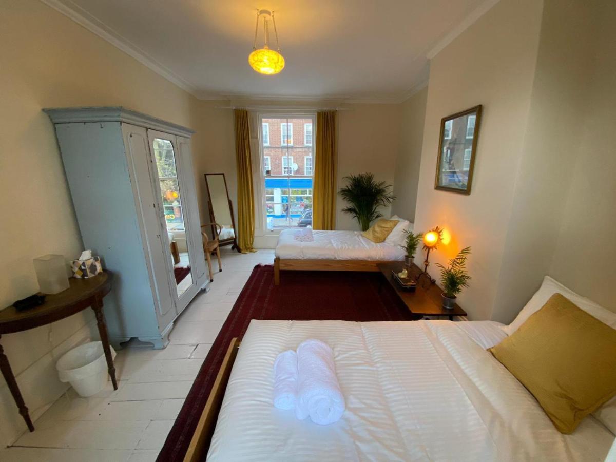 Camden Town Accomodation London Bagian luar foto