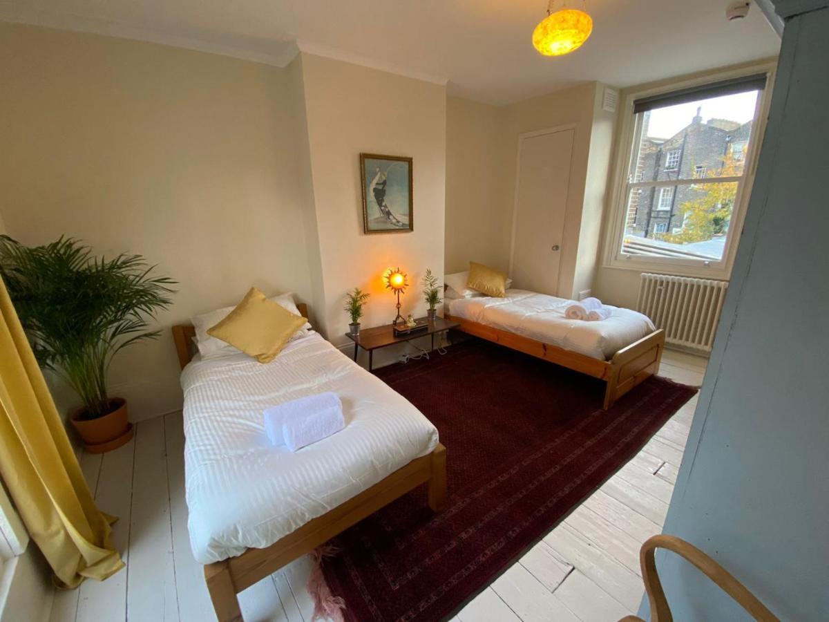 Camden Town Accomodation London Bagian luar foto